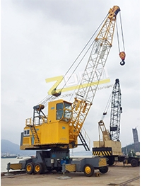 輪胎式起重機